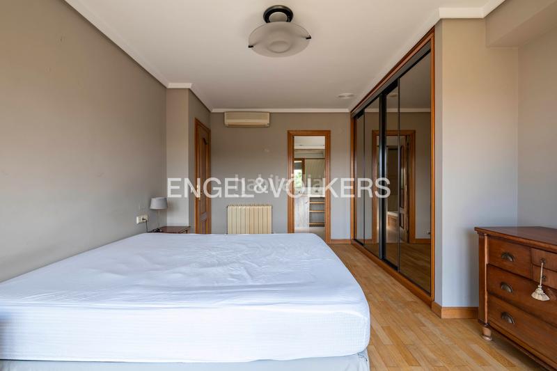 Foto 94982ebb-17d5-40fc-b741-83e918f8dba0. Alquiler casa  adosada con piscina en alquiler en ategorrieta en Donostia - San Sebastián