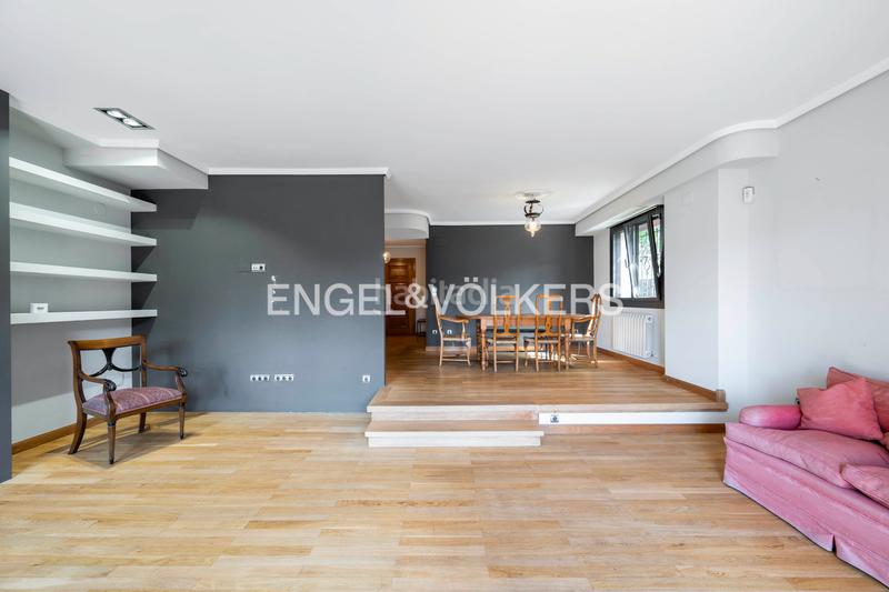 Foto f0e8704d-f0e4-4c4d-be84-568fcccf4758. Alquiler casa  adosada con piscina en alquiler en ategorrieta en Donostia - San Sebastián