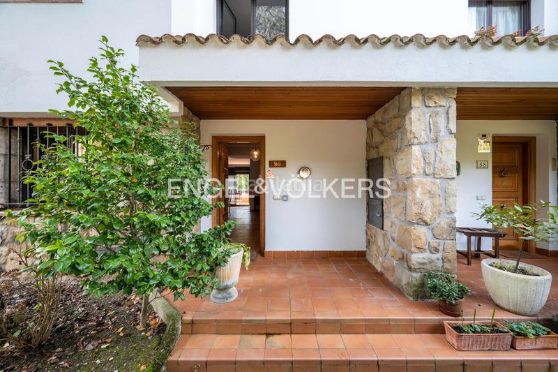 Foto 111dd2f3-1b0f-4140-b443-f1aca19b49af. Rent house with heating parking pool in Ategorrieta-Ulía Donostia - San Sebastián
