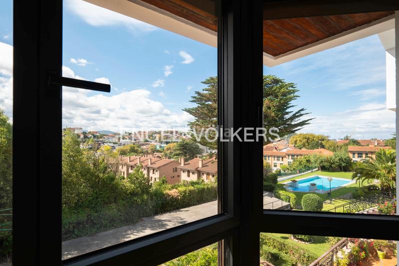 Foto 46aac5c3-2ef0-4869-944b-1c70c672a605. Rent house with heating parking pool in Ategorrieta-Ulía Donostia - San Sebastián