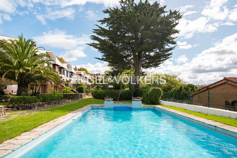 Foto 812458e9-675e-438a-8cc8-8a95c5bbf910. Rent house with heating parking pool in Ategorrieta-Ulía Donostia - San Sebastián