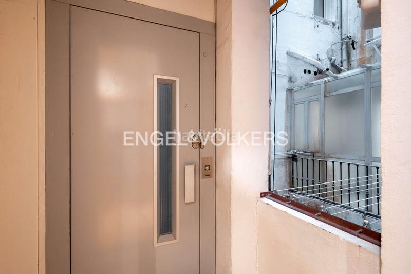 Foto 0d012927-c11a-40f4-b6f6-159e7e7d434c. Apartment with heating in Área Romántica Donostia - San Sebastián