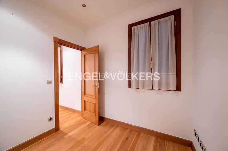 Foto bef61159-096d-46ec-ac4d-92102bb97f11. Apartment with heating in Área Romántica Donostia - San Sebastián