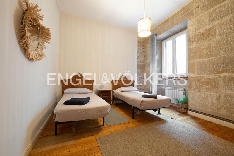 Foto d5740ce9-cf2a-4614-b456-7a3bc7010d45. Apartment with heating in Parte Vieja Donostia - San Sebastián