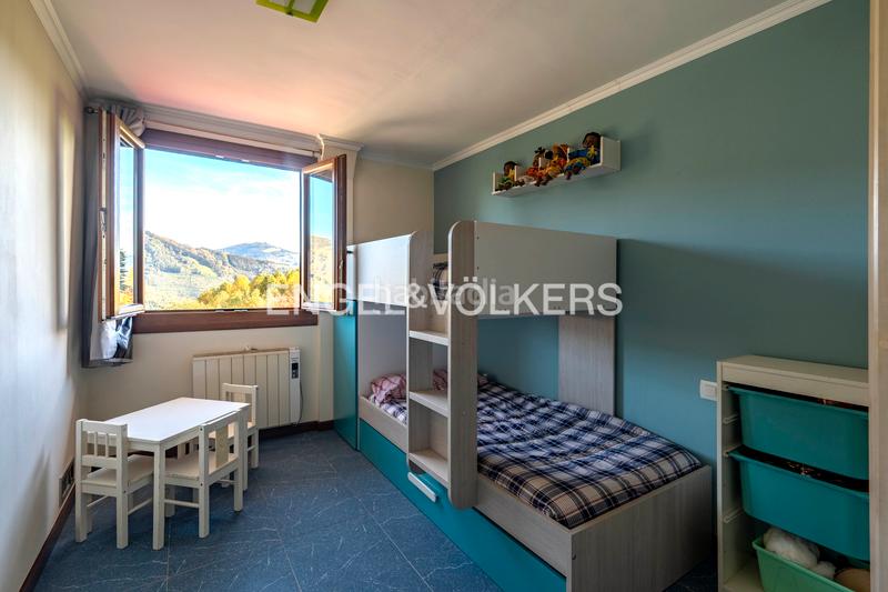 Foto 04a9ad7f-d299-423d-8e19-18f46e97719d. Maison jumelée avec chauffage parking dans Hernialde