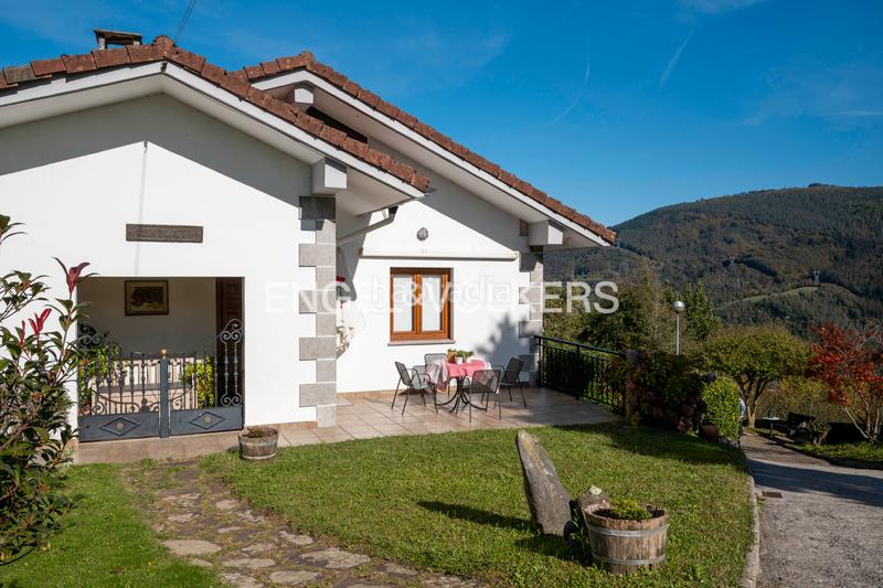 Foto 17cd6124-da6b-419c-9ec7-82e26f2a164d. Maison jumelée avec chauffage parking dans Hernialde