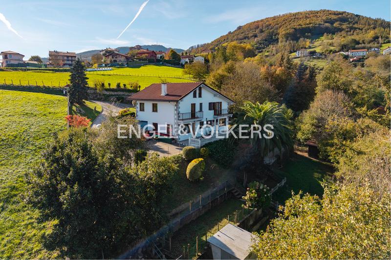 Foto 21d80118-c37d-4965-9307-ccba7348a1d7. Maison jumelée avec chauffage parking dans Hernialde