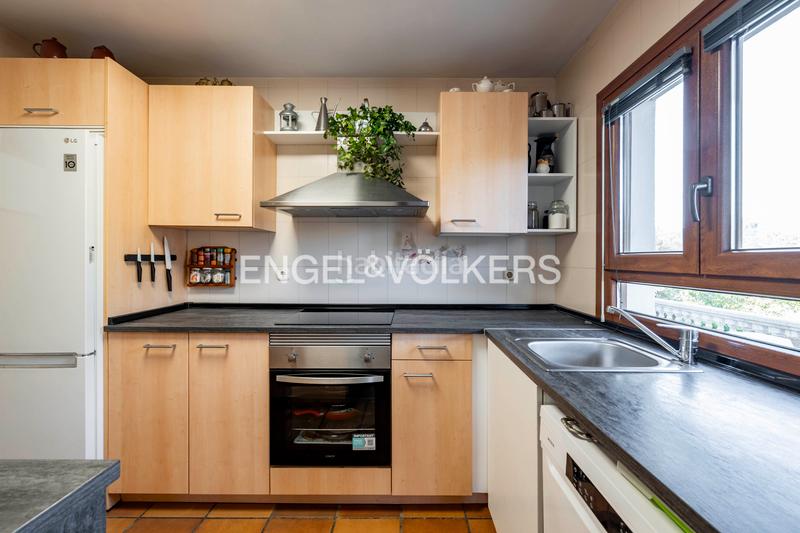 Foto 450edcba-772d-491a-9646-6597de7c6fe9. Maison jumelée avec chauffage parking dans Hernialde