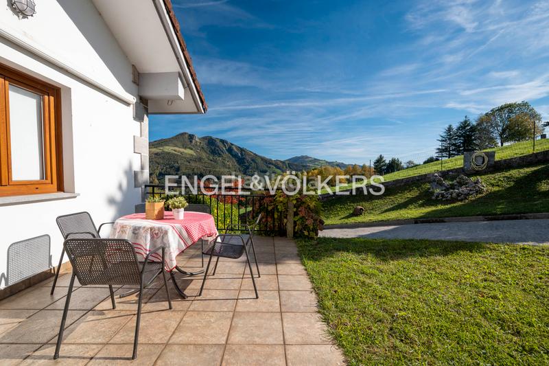 Foto 5999e692-600c-4c53-8f65-a15d0c10c5b7. Maison jumelée avec chauffage parking dans Hernialde