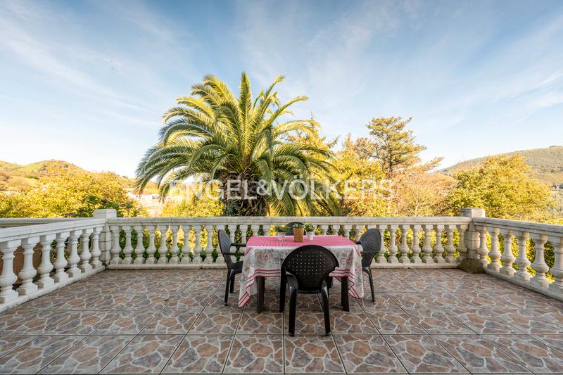 Foto 8237af45-5501-488c-86bb-3da139474b48. Maison jumelée avec chauffage parking dans Hernialde