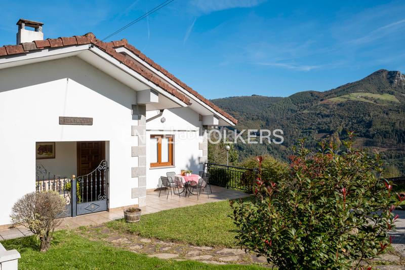 Foto 9e32f69e-e819-479e-826c-117bcc05a2f9. Maison jumelée avec chauffage parking dans Hernialde