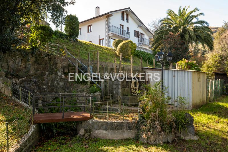 Foto a9965535-eaa6-4cdd-92d9-6b7119129047. Maison jumelée avec chauffage parking dans Hernialde