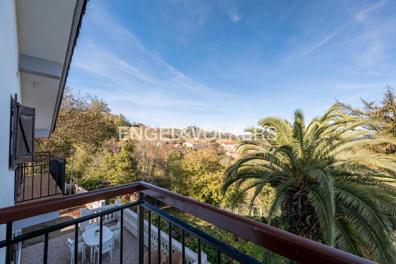 Foto cb56830a-a3d3-46ab-abda-add7f11bbfae. Maison jumelée avec chauffage parking dans Hernialde