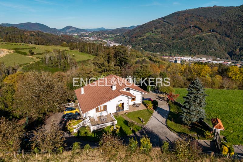 Foto de65ebe2-21e9-4514-ba31-3f44665c8611. Maison jumelée avec chauffage parking dans Hernialde