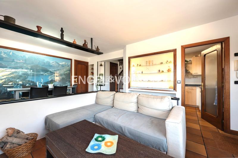 Foto e0ba8815-1bc7-48fd-bddd-2fa35d6367c5. Maison jumelée avec chauffage parking dans Hernialde