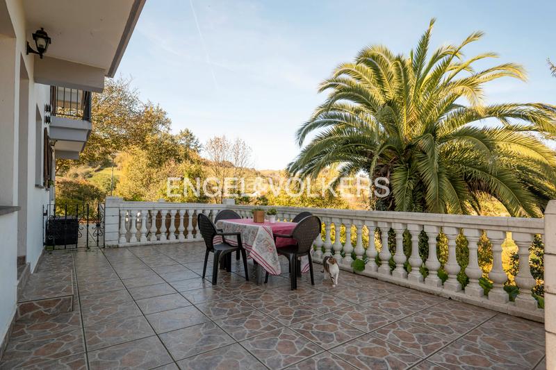 Foto e2992144-cb8f-41d7-887f-348be29b459a. Maison jumelée avec chauffage parking dans Hernialde