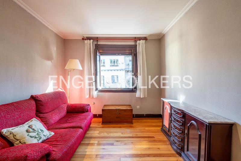 Foto 136b8258-2669-42ce-9a7d-e4b4f600d95c. Piccolo appartamento con riscaldamento in Área Romántica Donostia - San Sebastián