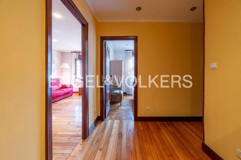 Foto 19d1796f-95d7-43ef-823e-cb56e4da4abd. Piccolo appartamento con riscaldamento in Área Romántica Donostia - San Sebastián