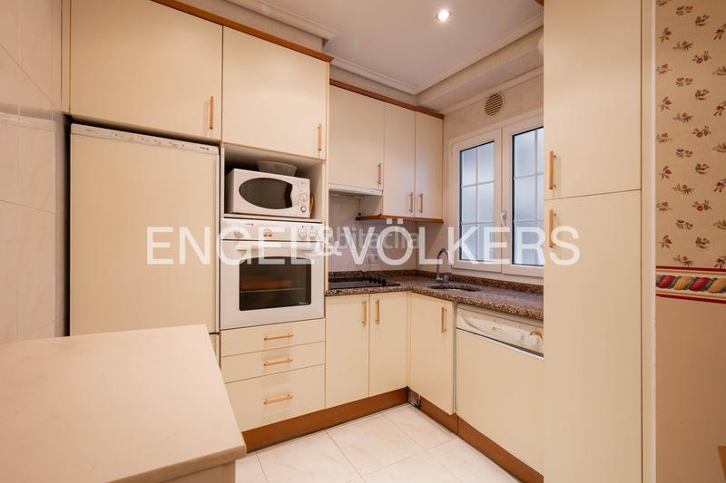 Foto 57d34a27-6140-4741-886d-c979ee346c42. Piccolo appartamento con riscaldamento in Área Romántica Donostia - San Sebastián