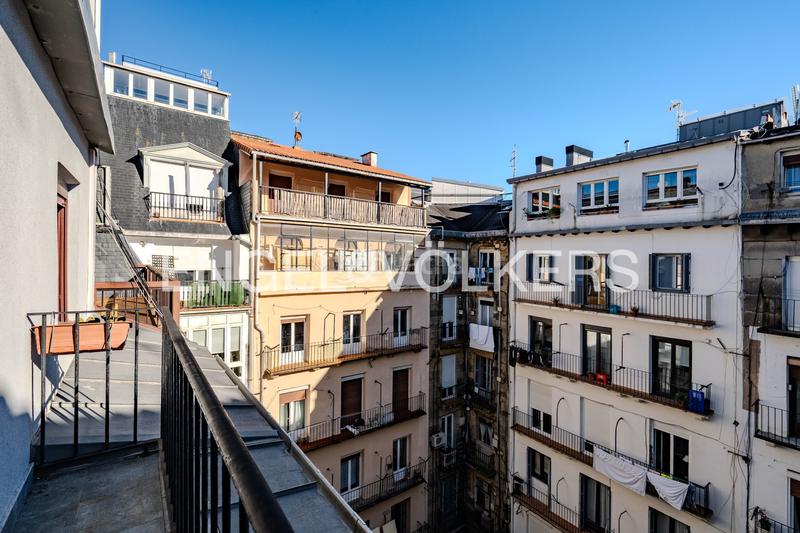 Foto 5e9f133d-8a46-4a60-9717-5254fc15aee3. Piccolo appartamento con riscaldamento in Área Romántica Donostia - San Sebastián