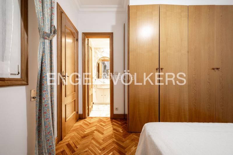 Foto 16ae14f2-b307-4bd8-9690-e9b28b3556fe. Piccolo appartamento con riscaldamento in Área Romántica Donostia - San Sebastián