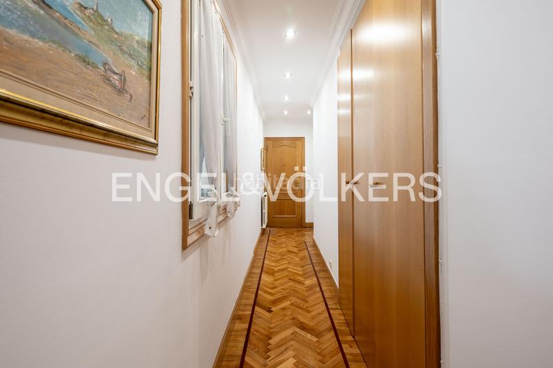 Foto 32d47fa7-c7f7-4ece-b2af-08897fe47ec3. Piccolo appartamento con riscaldamento in Área Romántica Donostia - San Sebastián