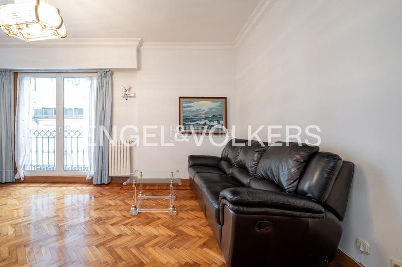 Foto c21eee35-f5ee-49d1-9a3e-b0fde9337240. Piccolo appartamento con riscaldamento in Área Romántica Donostia - San Sebastián