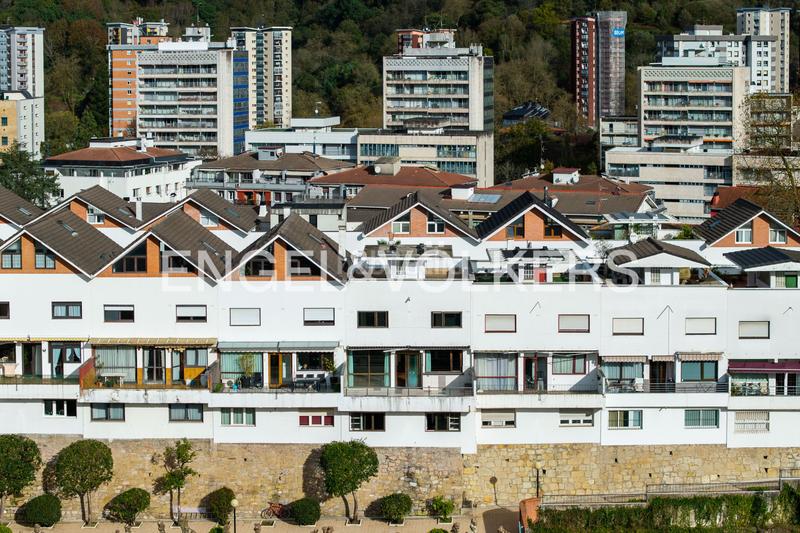 Foto 3e2d662a-54fc-4315-8dee-1a916a50fdc2. Haus mit heizung parking pool in Miracruz Donostia - San Sebastián