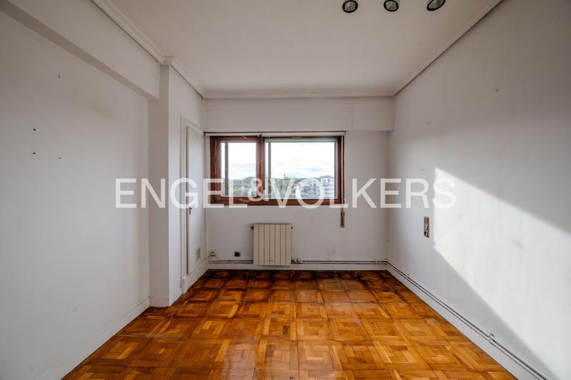 Foto 686de0cc-c65f-4366-be92-83dd0e25783f. Haus mit heizung parking pool in Miracruz Donostia - San Sebastián