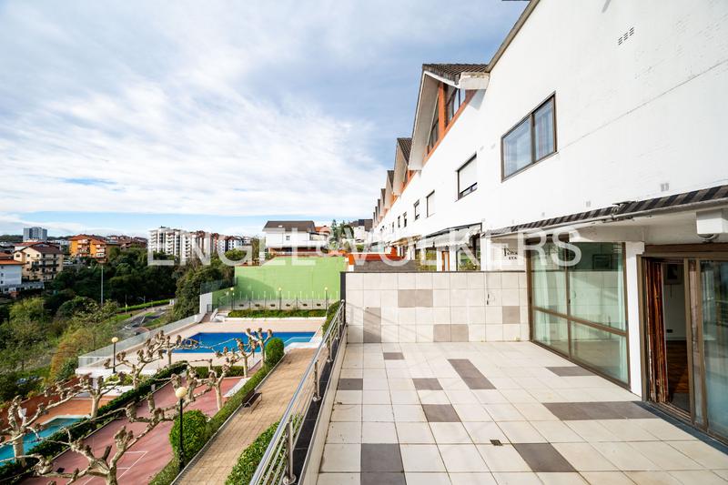 Foto 71b1a920-6056-4f20-94b1-d2967042cc5d. Haus mit heizung parking pool in Miracruz Donostia - San Sebastián