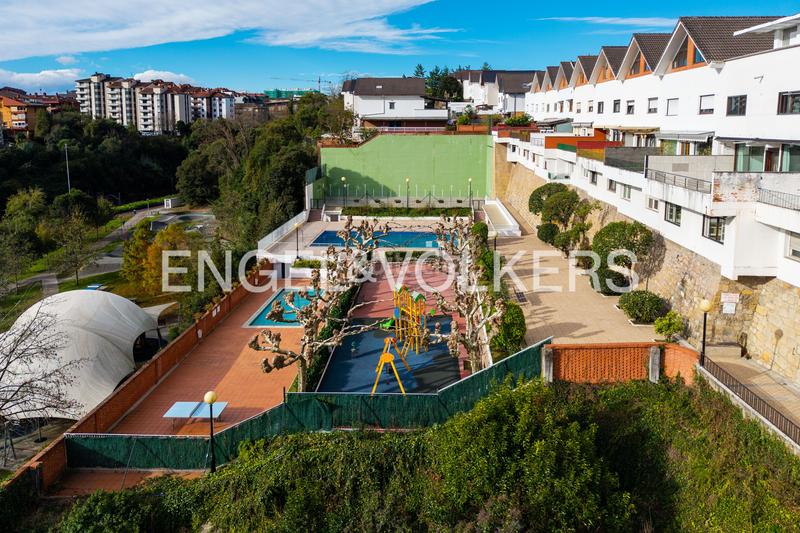 Foto 9e930815-17b7-41c9-b07d-88804ca81ffa. Haus mit heizung parking pool in Miracruz Donostia - San Sebastián