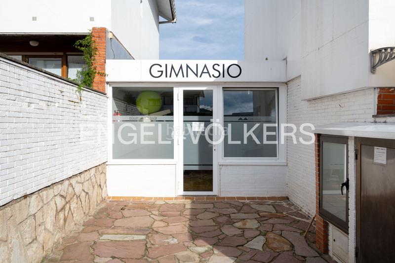 Foto f6502037-adf5-444b-8768-fb59328bd330. Haus mit heizung parking pool in Miracruz Donostia - San Sebastián