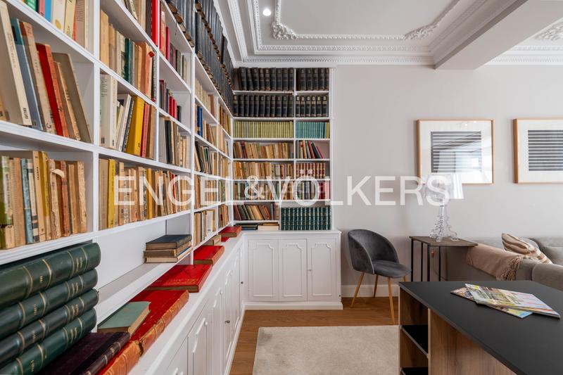 Foto 19b141fd-54a0-4f59-a2e0-048fdc751ab7. Alquiler apartamento exclusivo piso reformado en avenida de la libertad. en Donostia - San Sebastián