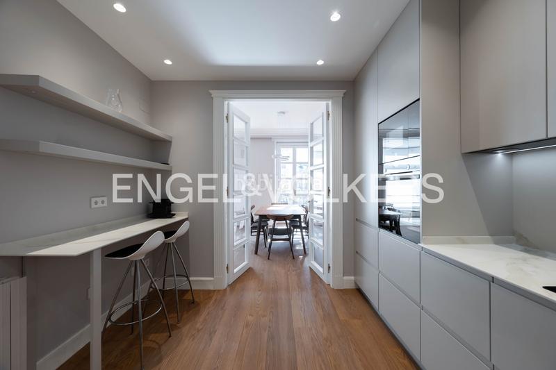 Foto 83c9815a-3000-4c56-a769-77167387fc8b. Alquiler apartamento exclusivo piso reformado en avenida de la libertad. en Donostia - San Sebastián