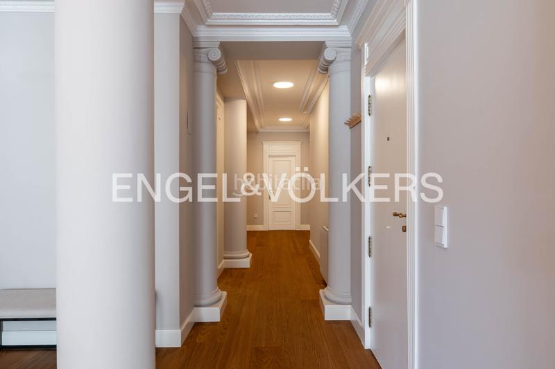 Foto d88025bc-633b-461c-8906-4b196ce8e8bb. Alquiler apartamento exclusivo piso reformado en avenida de la libertad. en Donostia - San Sebastián