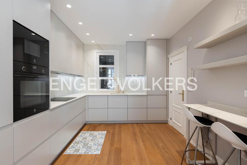 Foto 1035c25d-d238-46ef-aec2-315177e91344. Lloguer apartament amb calefacció a Área Romántica Donostia - San Sebastián