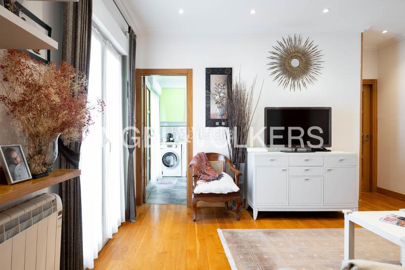 Foto e4c9e26a-5ad2-4ff1-b670-fec9de0091d3. Piccolo appartamento con riscaldamento in Área Romántica Donostia - San Sebastián