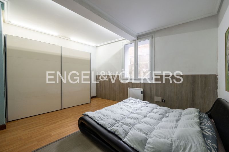 Foto 3cb3dbf0-c17a-4914-9b31-045a74d99de1. Pis amb calefacció a Gros Donostia - San Sebastián