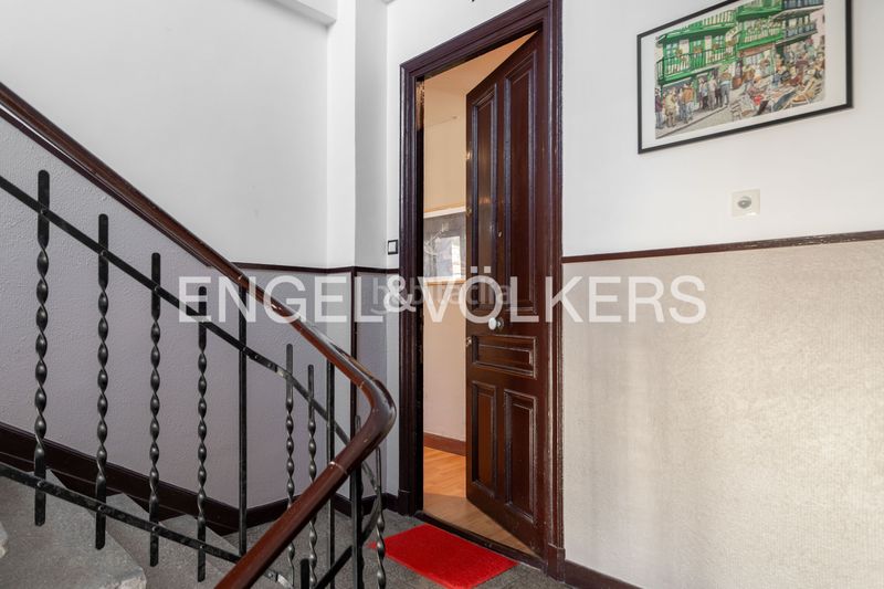 Foto 4b83bb78-194b-422c-97bc-5f35eac326c8. Pis amb calefacció a Gros Donostia - San Sebastián