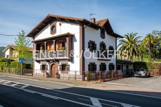 Location Maison  Aginaga auzoa. Exclusiva casa independiente con jardín y piscina en entorno nat