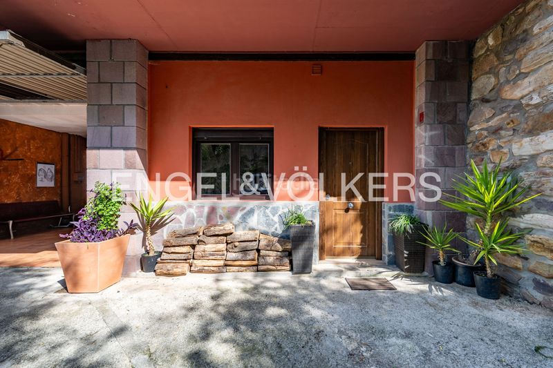 Foto e63a73a5-10c1-4415-a32b-416adfcafa3e. Casa amb calefacció aparcament piscina a Elduain