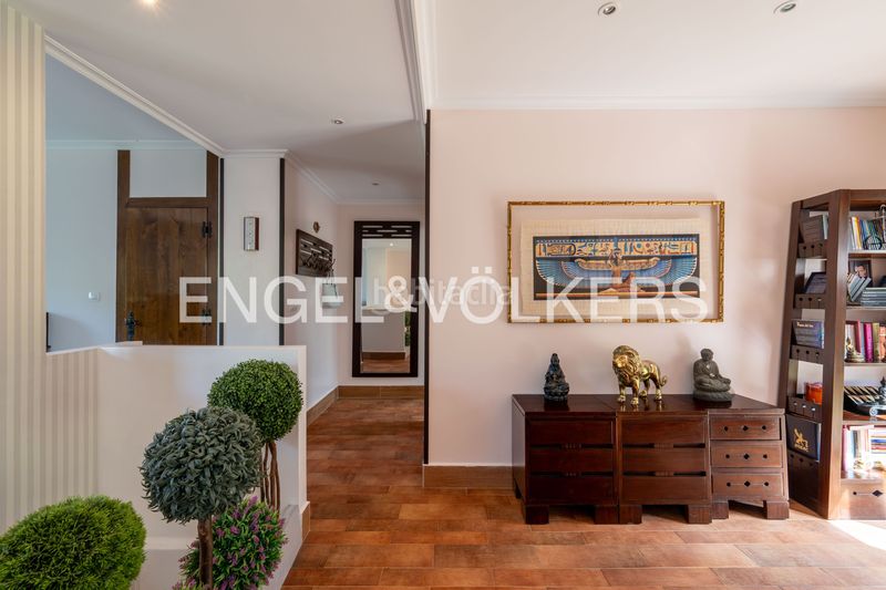 Foto f94e4e99-67b2-4548-bdd0-af3d99aa07ac. Casa amb calefacció aparcament piscina a Elduain