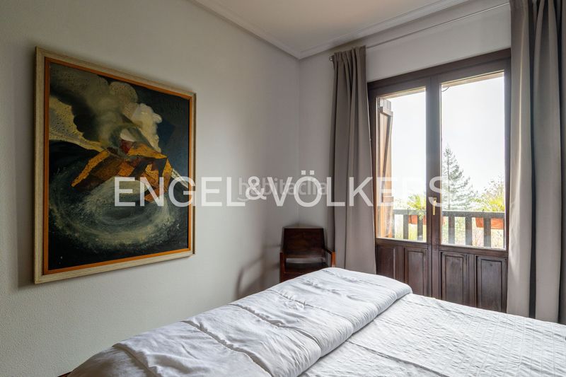 Foto d79fbedb-832b-4623-86ac-dfa936713981. Casa amb calefacció aparcament piscina a Lasarte - Oria