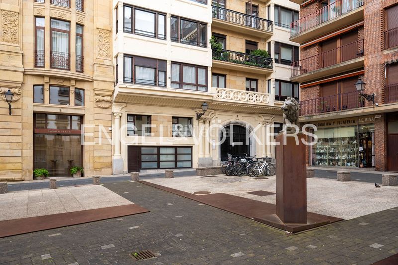 Foto c92349d2-262a-47e6-a72b-4db3417aa87d. Pis amb calefacció a Parte Vieja Donostia - San Sebastián
