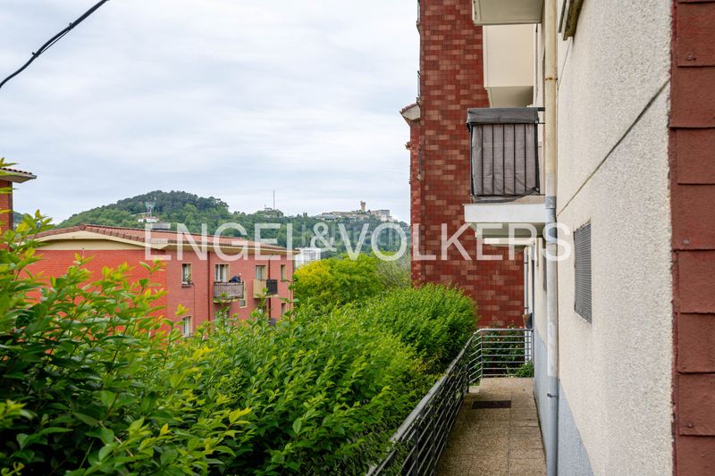 Foto 787a2ce0-4358-4d8d-a76d-ae5249da1de1. Pis amb calefacció a Antiguo Donostia - San Sebastián