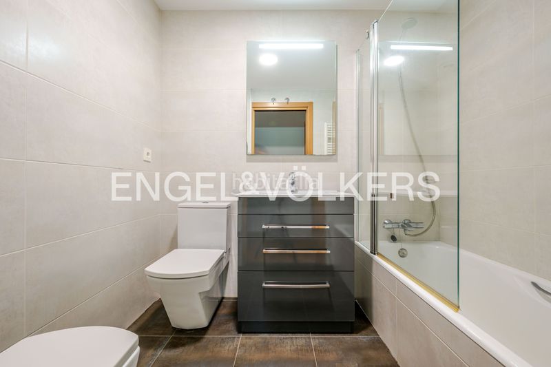 Foto 893a2a6d-2b83-4833-8043-5acdae89d235. Pis amb calefacció piscina a Aiete Donostia - San Sebastián