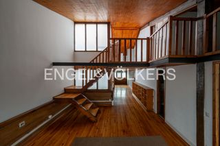 Duplex  Reyes catolicos kalea. Dúplex con historia y gran carácter en reyes católicos.