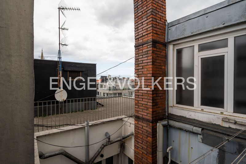 Foto aea7b70b-110c-4124-a2ef-572edbabb081. Dúplex amb calefacció a Área Romántica Donostia - San Sebastián