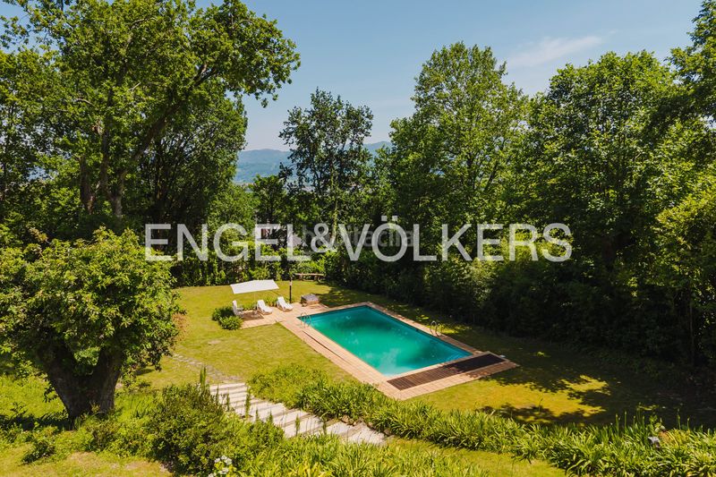 Foto 461af745-f5ac-490c-8009-edf17a0c386a. Casa amb calefacció aparcament piscina a Hondarribia
