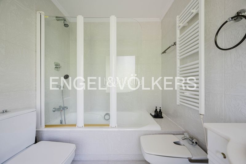 Foto 8a3163fc-df60-4cfa-a5ce-f8e52926fd38. Casa amb calefacció aparcament piscina a Hondarribia